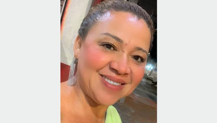 "Depoimento de Gilda Cristina após procedimento de rejuvenescimento facial na Irene Fênix"